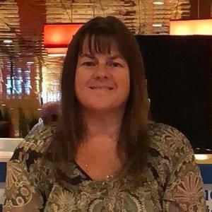 Meet your Posher, Michele